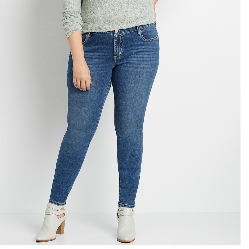 MAURICES | Classic Skinny Mid Rise Medium Wash Jeans